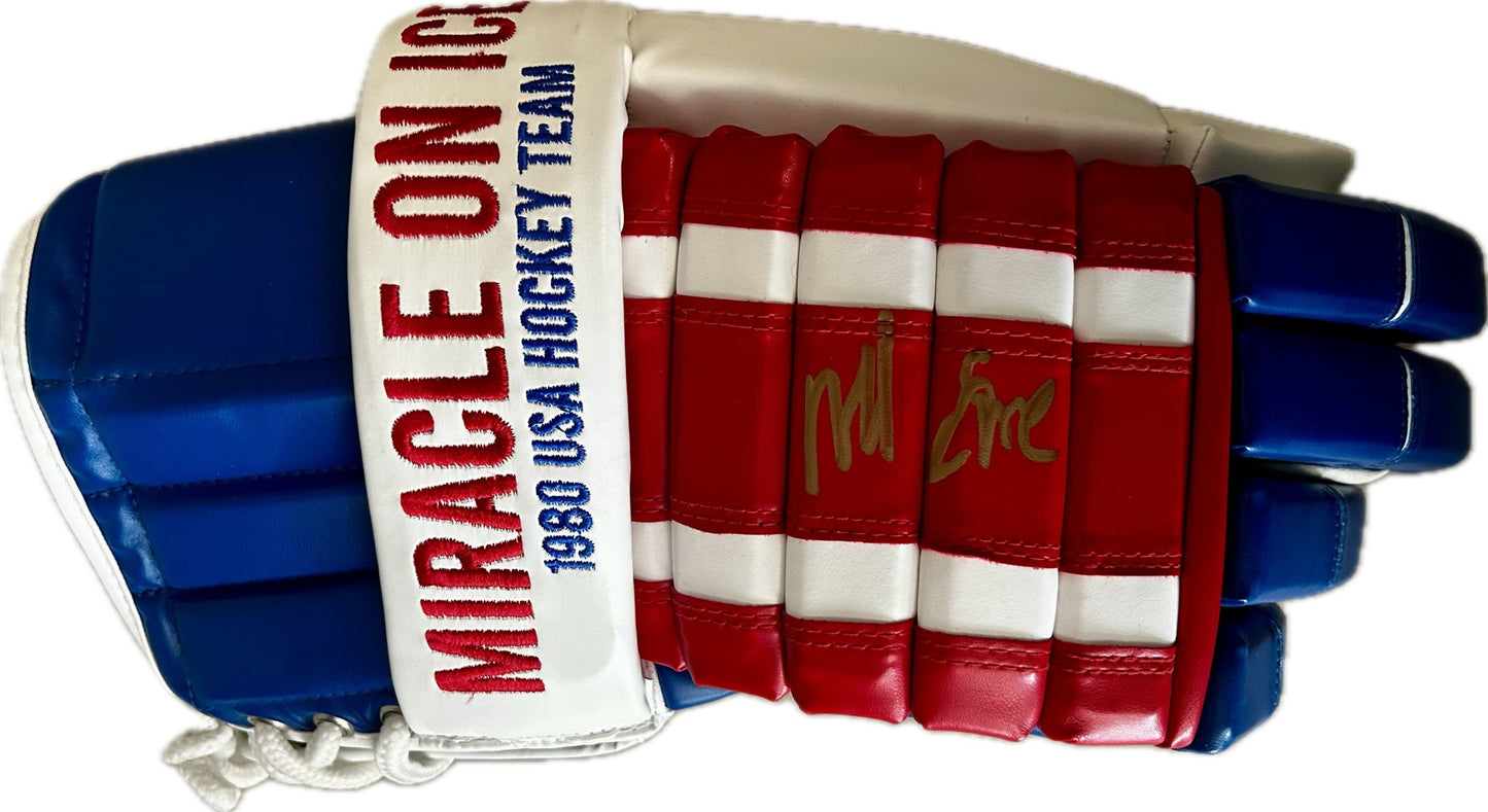 Mike Eruzione Miracle on Ice 1980 Replica Hockey Glove Hand Signed